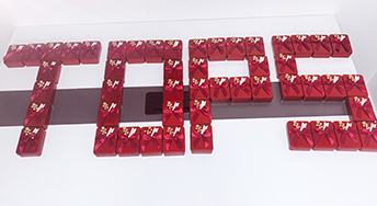 今日七夕丨“七”待携手，拥抱“夕”望！托普仕留学祝大家七夕快乐！