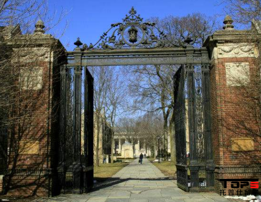 哈佛大学校门.png