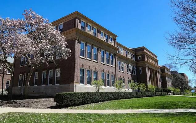 伊利诺伊大学厄巴纳香槟分校.png