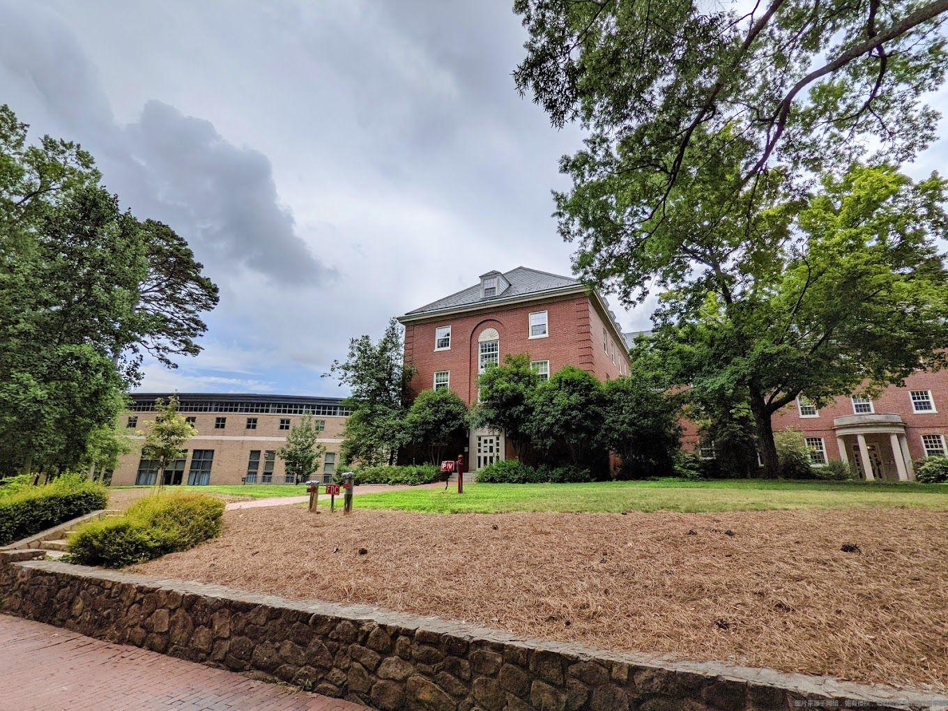 北卡罗来纳大学教堂山分校.jpg