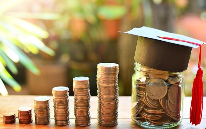 去美国大学读商科费用高吗 去美国大学读商科费用高吗