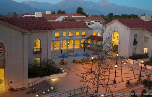 美国大学和文理学院