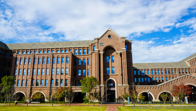 伊利诺伊大学香槟分校