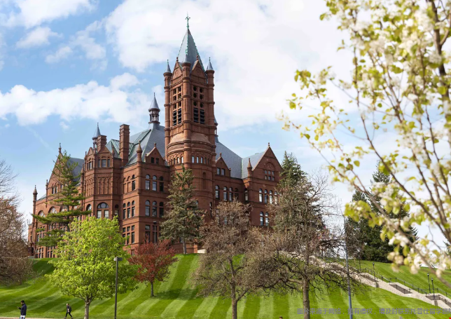 美国雪城大学录取标准