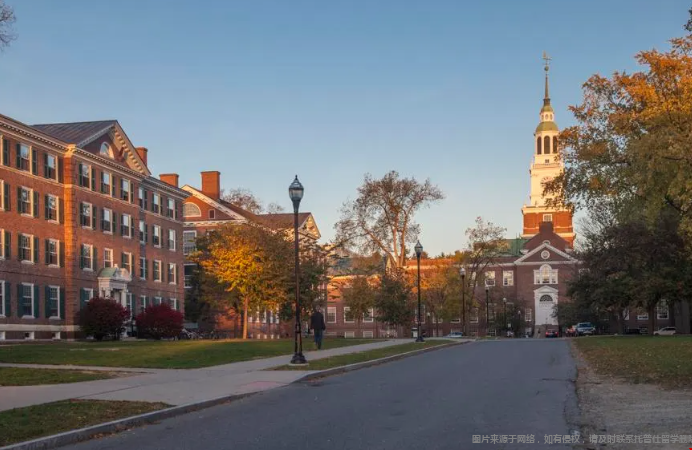 达特茅斯学院语言成绩要求