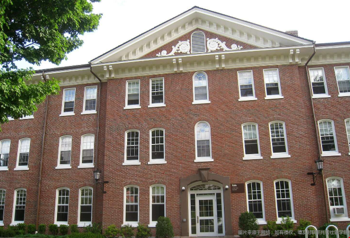 塔夫茨大学宣布免本科生学费