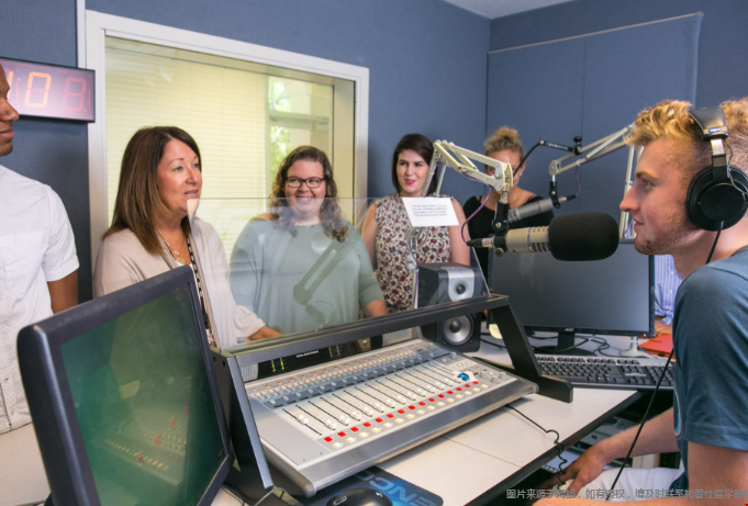 美国传媒专业比较好的大学