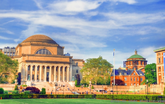 申请研究生选美国还是新加坡