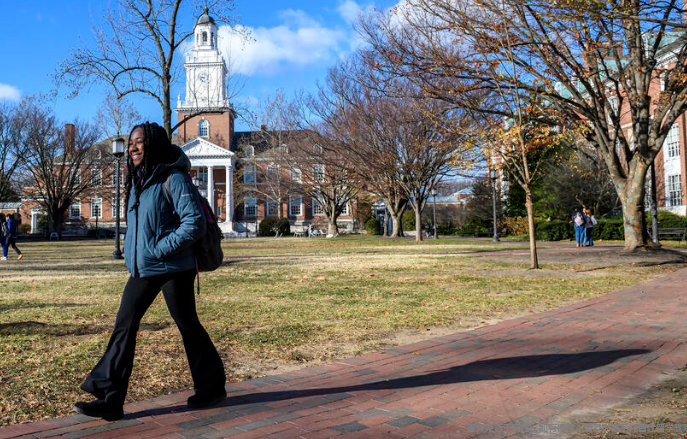 宾夕法尼亚大学和约翰霍普金斯大学哪个好