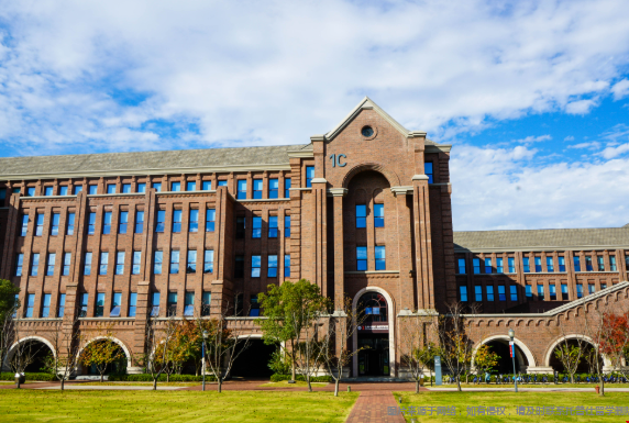 伊利诺伊大学香槟分校美本转学录取难度